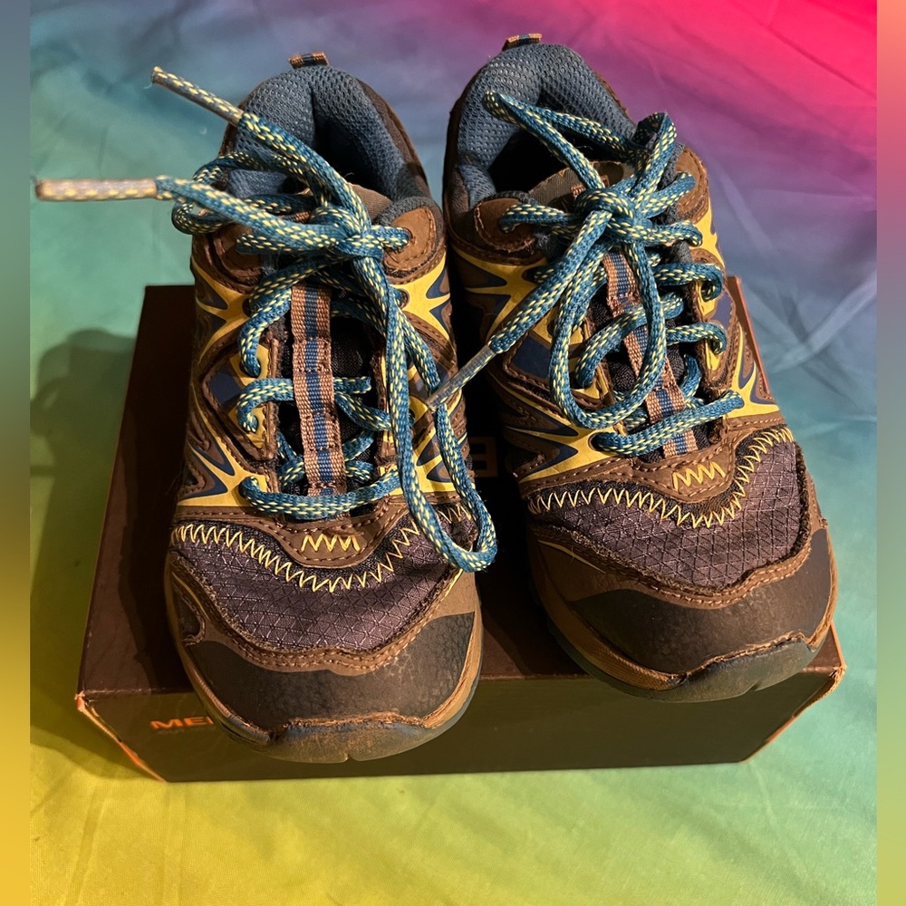 Merrell Capra Bolt Low Lace waterproof Hiking Shoes - Kids' size 10M